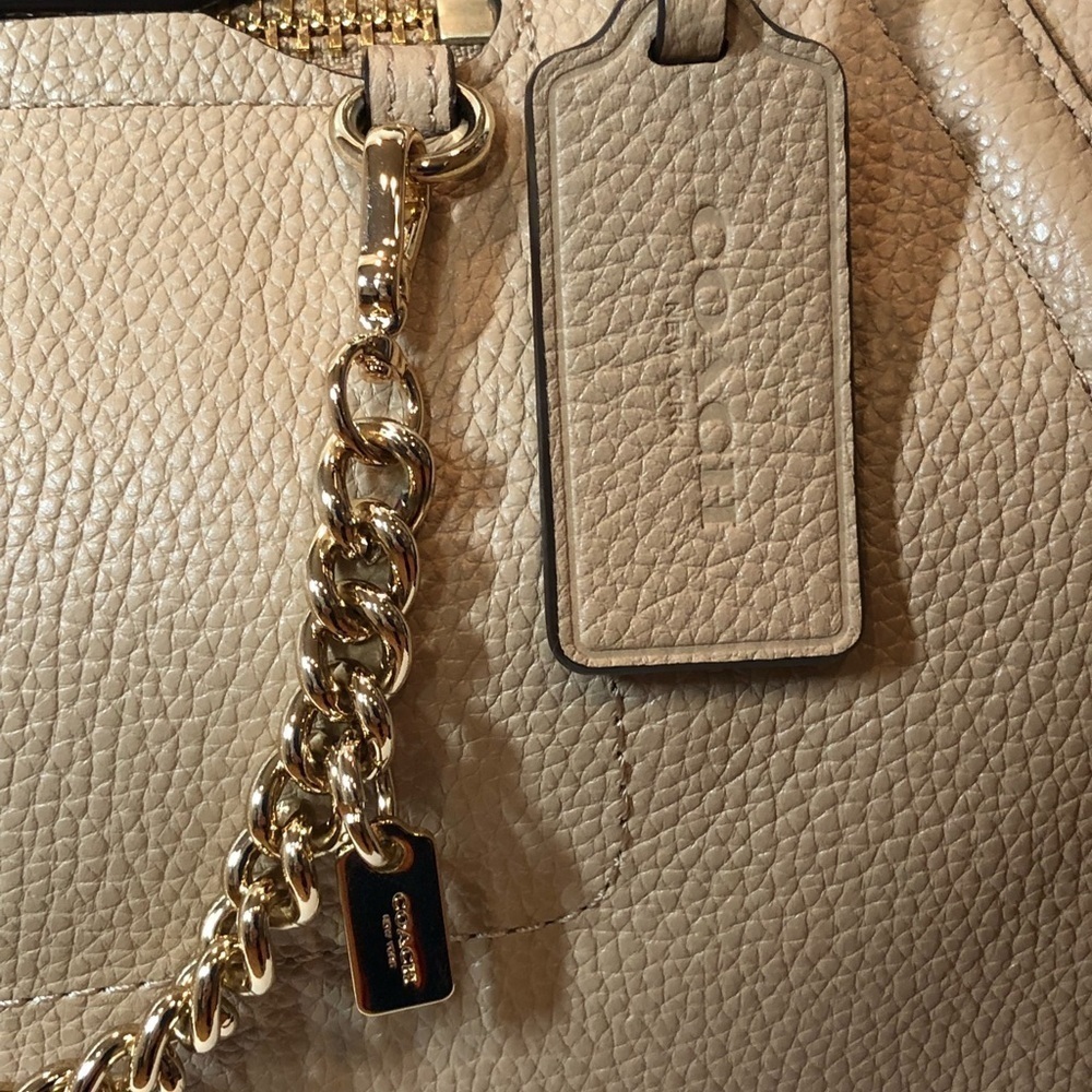 New Coach bag - Picture 5 of 9